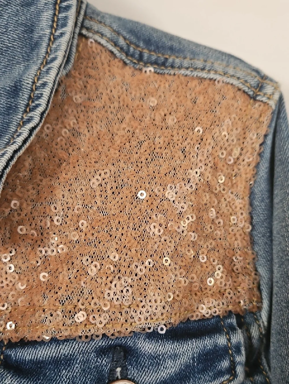 Cat & Jack Light Blue Denim Jacket with Sparklin Sequin Yoke Kids S